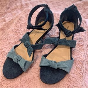 Amelia Grace Denim Bow Sandals Size 8.5